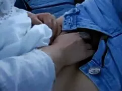 Yenier đồ chơi với e ...