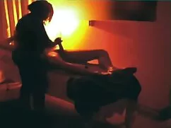 Tóc cô gái châu hent ...