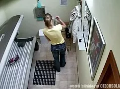 Cô gái, Truyện trong ...