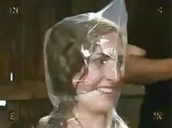 Y tá vào hoat hinh h ...